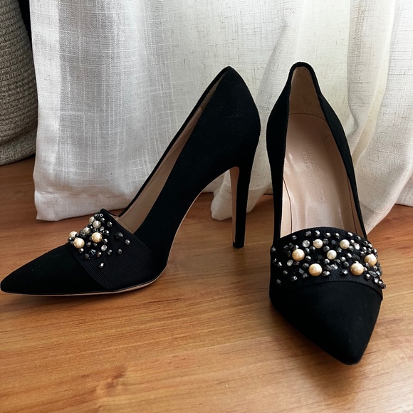 Club Monaco stiletto with pearl embellishment size 7 - Picture 1 of 3